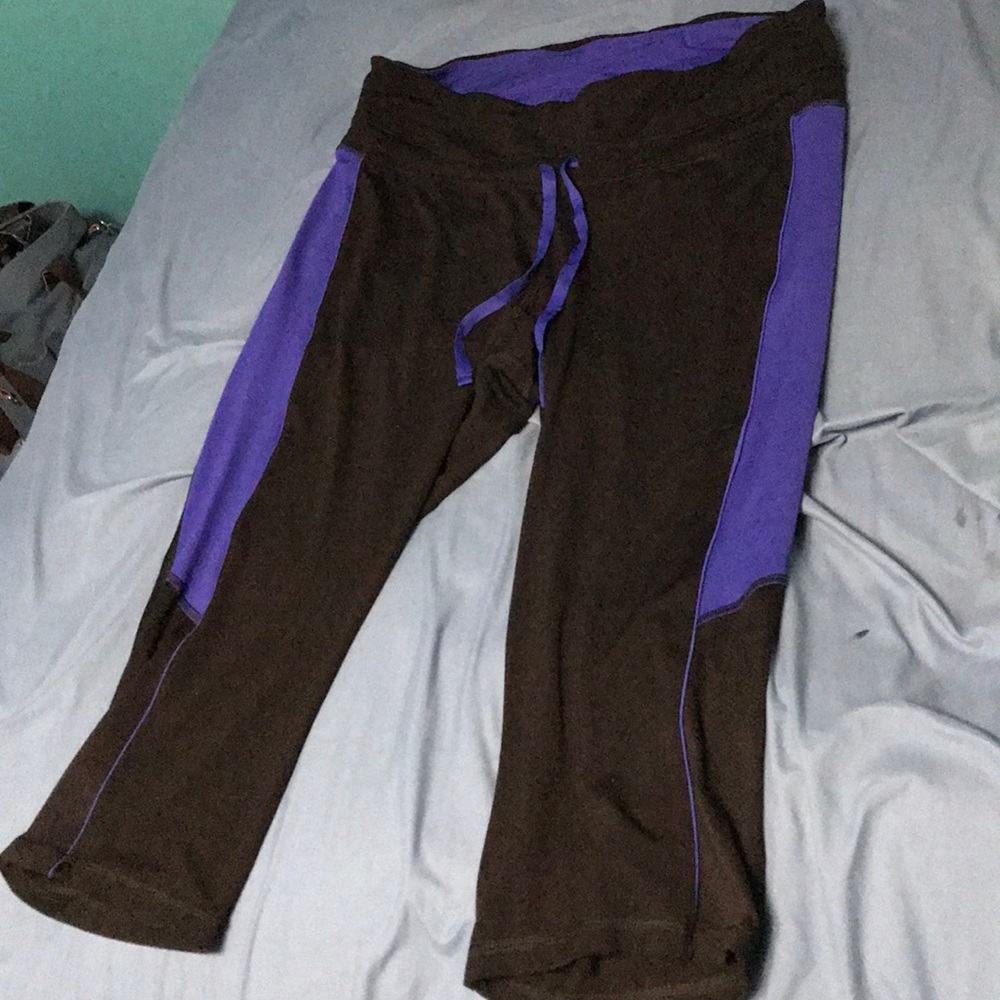 Old Navy Mid Calf Capris Workout